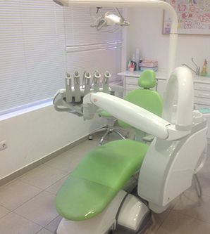 Clínica Dental House - Parque Alcosa - Sevilla Este silla de consultorio